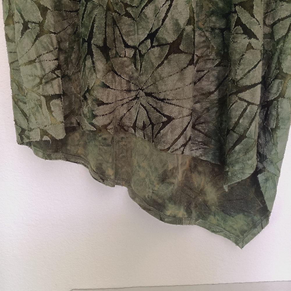 Karen Kane Top Women's Size 2X Green Leaf Pattern Style# 1L9249W‎ Long Blouse - Picture 8 of 10